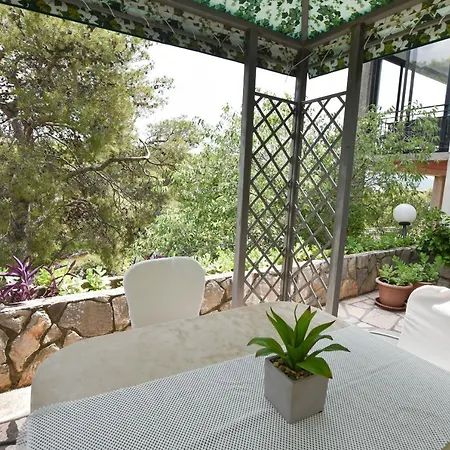 Apartment Primosten Studio * Primosten