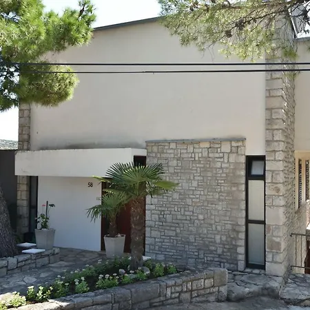 Apartment Primosten Studio